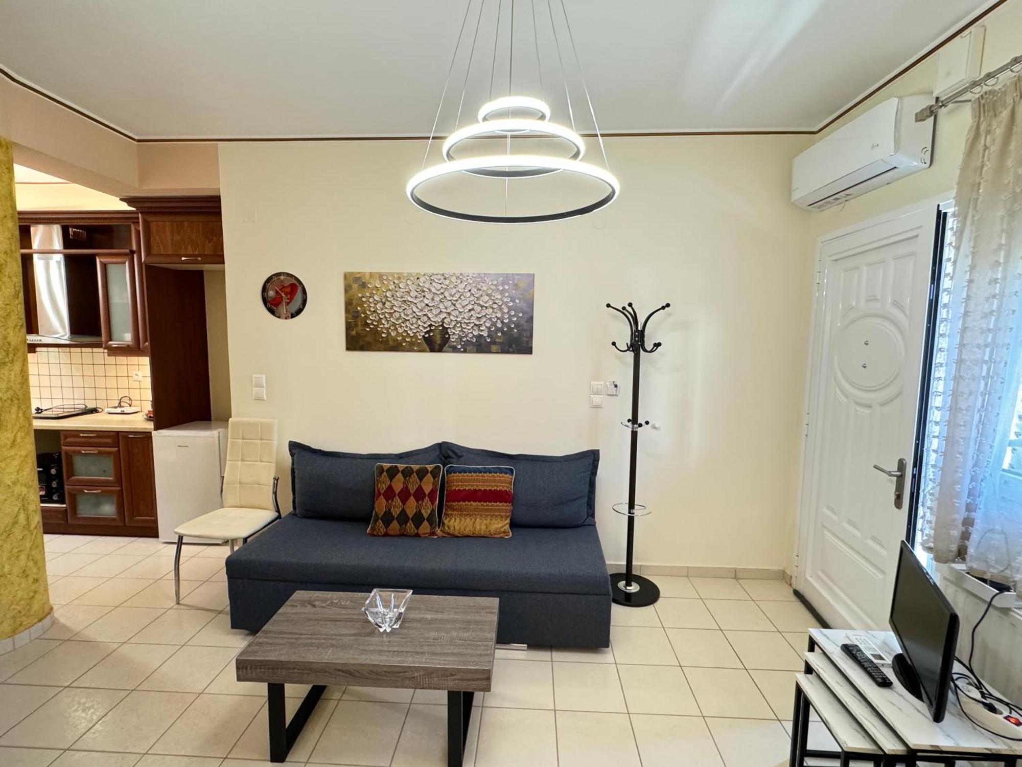 Petit House Under The Rocks Apartment Kalambaka Exterior photo